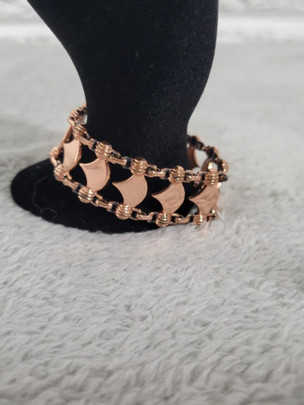 Vintage Mid Century Modern Rose Gold Tone Scalloped Panel Link Bracelet B15E